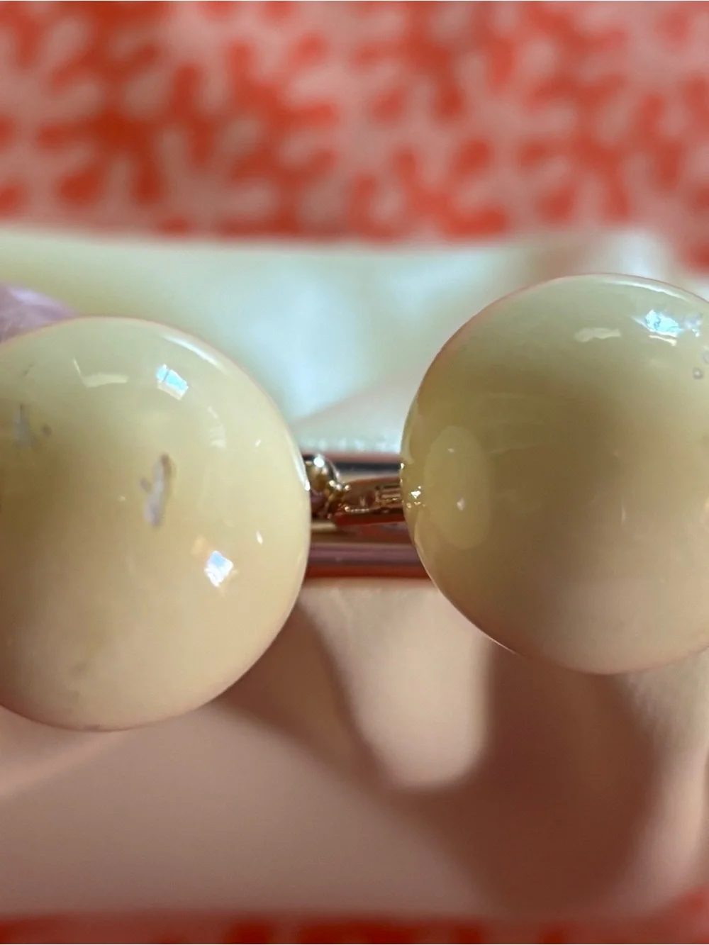 Anthropologie Cream Pleated Kiss-Lock Clutch - Picture 4 of 9